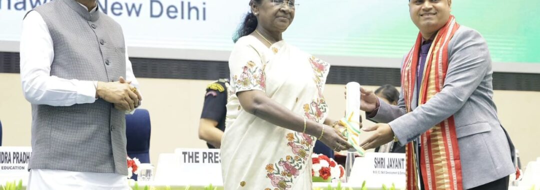 ଆତ୍ମନିର୍ଭରତା ଏବଂ ବିକାଶ ଦିଗକୁ ଭାରତର ଯାତ୍ରାରେ ଏନଇପି-୨୦୨୦ର ଗୁରୁତ୍ୱ ସମ୍ପର୍କରେ ଏକ ପ୍ରବନ୍ଧ ସେୟାର କରିଛନ୍ତି ପ୍ରଧାନମନ୍ତ୍ରୀ