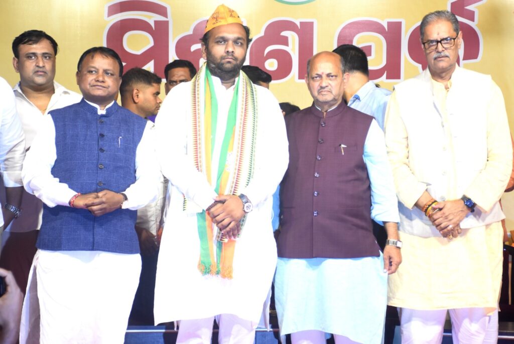 ଜୟ ଢୋଲକିଆଙ୍କ ଯୋଗଦାନ ନୂଆପଡ଼ାରେ ବିଜେପି ସଂଗଠନକୁ ଅଧିକ ଶକ୍ତିଶାଳୀ କରିବ : ମନମୋହନ ସାମଲ
