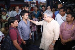 ପାର୍ବଣ ଭିଡ଼ ମୁକାବିଲା କରିବା ପାଇଁ ଆହୁରି 7800 ଟ୍ରେନ ଚଳାଚଳ କରିବ