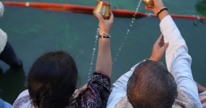 କାଶୀରେ ଛଠ୍ ପର୍ବ ପାଳିଲେ କେନ୍ଦ୍ରମନ୍ତ୍ରୀ