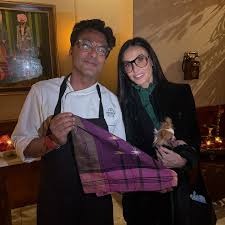 ସମ୍ବଲପୁରୀ ହସ୍ତତନ୍ତ ପ୍ରଚାରରେ ବିକାଶ ଖାନ୍ନା