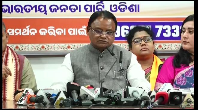 କଂଗ୍ରେସ ନାରୀଙ୍କ ପ୍ରତିନିଧିତ୍ବ ବୃଦ୍ଧି ଚାହୁଁ ନାହିଁ – ମୁଖ୍ୟମନ୍ତ୍ରୀ ମୋହନ ଚରଣ ମାଝୀ