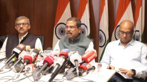 ନୂଆଦିଲ୍ଲୀରେ ନିଟ୍ ପରୀକ୍ଷାକୁ ନେଇ କେନ୍ଦ୍ର ଶିକ୍ଷା ମନ୍ତ୍ରୀଙ୍କ ସାମ୍ବାଦିକ ସମ୍ମିଳନୀ