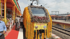 ସୁରତରେ କାର୍ଯ୍ୟ କରୁଥିବା ଗଞ୍ଜାମ ଜିଲ୍ଲାର ଶ୍ରମିକ ମାନଙ୍କ ପାଇଁ ଖୁସି ଖବର,ଏଣିକି ପ୍ରତିଦିନ ଚଳାଚଳ କରିବ ଅମୃତ ଭାରତ ଏକ୍ସପ୍ରେସ୍