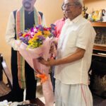 ପୂର୍ବତନ ରାଜ୍ୟପାଳ ବିଶ୍ୱଭୂଷଣ ହରିଚନ୍ଦନଙ୍କୁ ସାକ୍ଷାତ କଲେ ଛତିଶଗଡ଼ ରାଜ୍ୟପାଳ ରମଣ ଡେକା