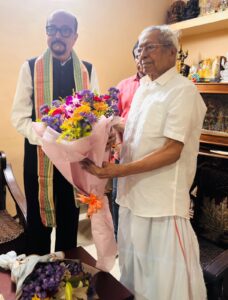 ପୂର୍ବତନ ରାଜ୍ୟପାଳ ବିଶ୍ୱଭୂଷଣ ହରିଚନ୍ଦନଙ୍କୁ ସାକ୍ଷାତ କଲେ ଛତିଶଗଡ଼ ରାଜ୍ୟପାଳ ରମଣ ଡେକା