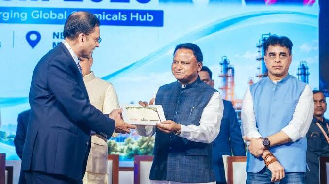 ଓଡ଼ିଶା ଆସି ବାସ୍ତବ ଉତ୍ପାଦନ ଆରମ୍ଭ କରନ୍ତୁ: ‘ଇଣ୍ଡିଆ କେମ୍ ୨୦୨୬’ରେ ବିଶ୍ୱ ଶିଳ୍ପପତିଙ୍କୁ ମୁଖ୍ୟମନ୍ତ୍ରୀଙ୍କ ଆହ୍ୱାନ ଓଡ଼ିଶା ଆସି ବାସ୍ତବ ଉତ୍ପାଦନ ଆରମ୍ଭ କରନ୍ତୁ: ‘ଇଣ୍ଡିଆ କେମ୍ ୨୦୨୬’ରେ ବିଶ୍ୱ ଶିଳ୍ପପତିଙ୍କୁ ମୁଖ୍ୟମନ୍ତ୍ରୀଙ୍କ ଆହ୍ୱାନ